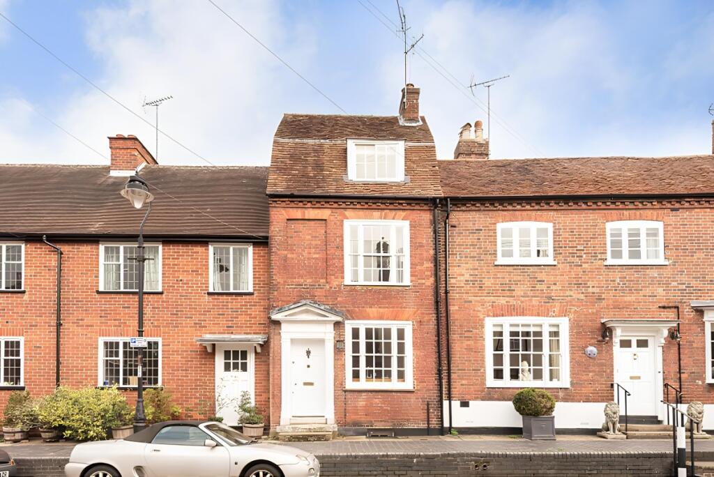 2 bed Detached for rent in St Albans. From Hamptons - St Albans