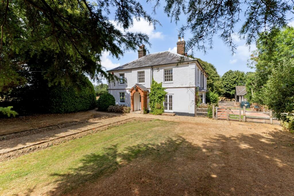 4 bed Farm House for rent in St Albans. From Hamptons - St Albans 4 bed Farm House for rent in St Albans. From Hamptons - St Albans