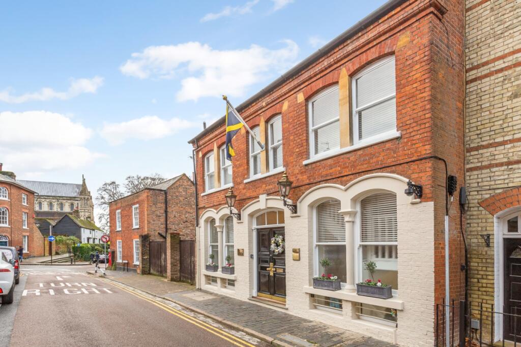 2 bed 1st Floor Flat for rent in St Albans. From Hamptons - St Albans