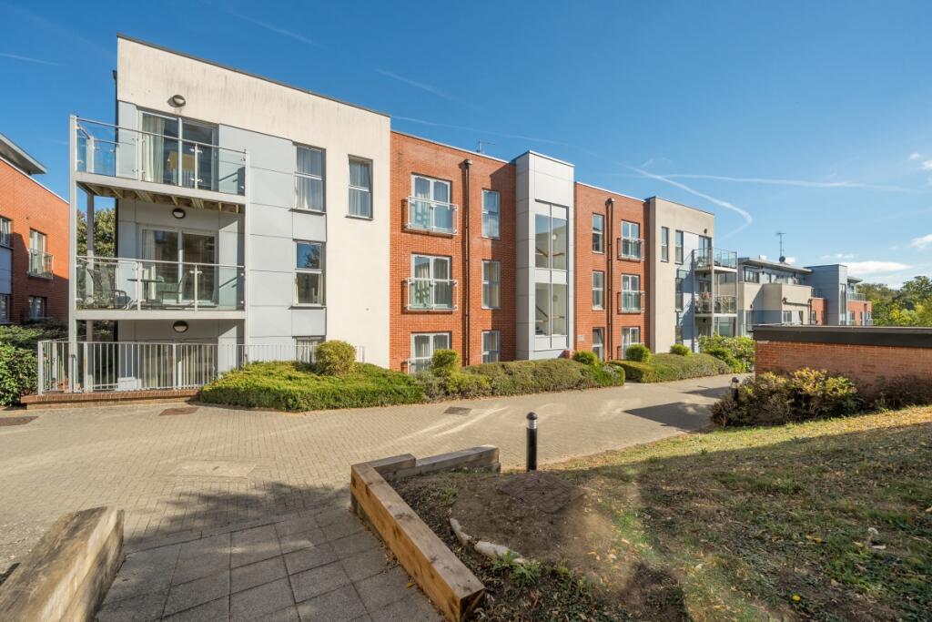 2 bed Apartment for rent in St Albans. From Hamptons - St Albans