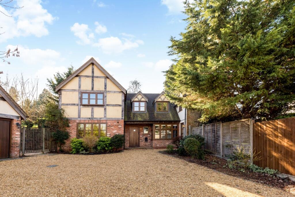 4 bed Detached for rent in Loxley. From Hamptons - Stratford-upon-Avon