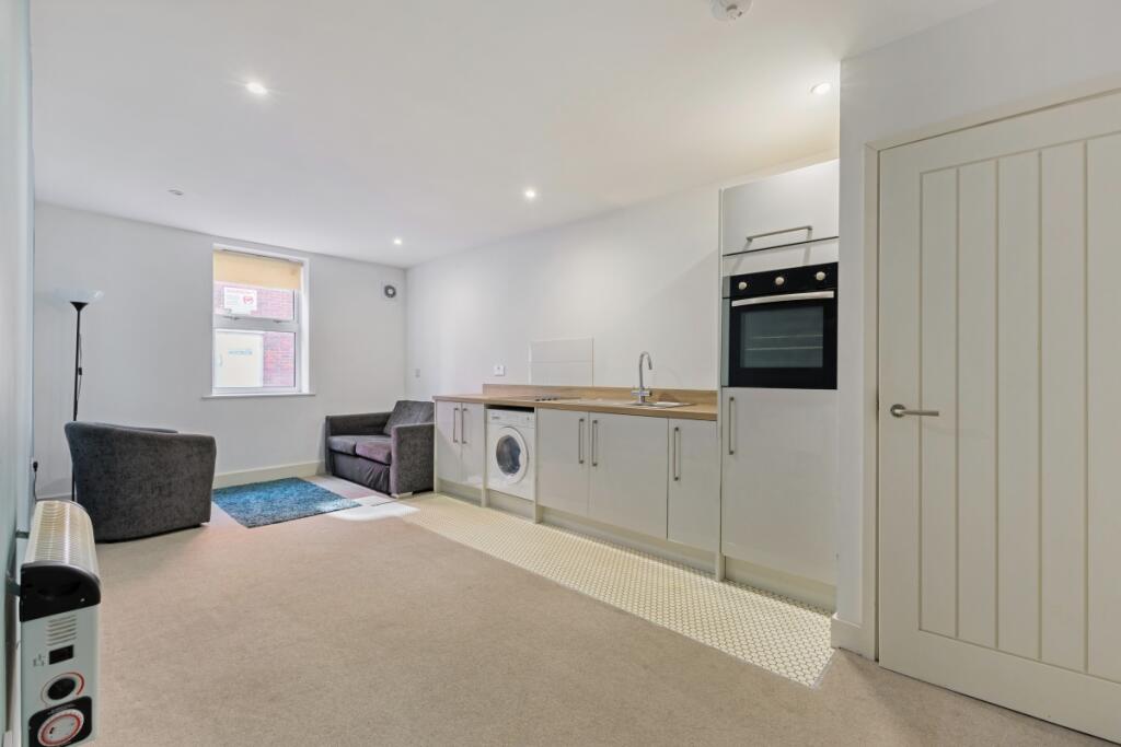 2 bed 1st Floor Flat for rent in Stratford-upon-Avon. From Hamptons - Stratford-upon-Avon