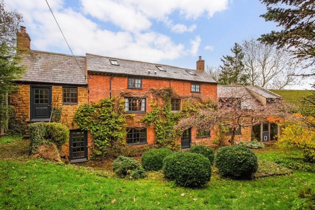 5 bed Detached for rent in Balscote. From Hamptons - Stratford-upon-Avon 5 bed Detached for rent in Balscote. From Hamptons - Stratford-upon-Avon