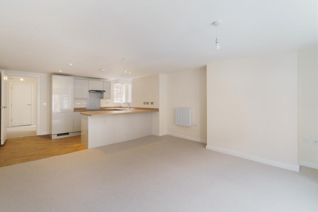 2 bed 1st Floor Flat for rent in Stratford-upon-Avon. From Hamptons - Stratford-upon-Avon 2 bed 1st Floor Flat for rent in Stratford-upon-Avon. From Hamptons - Stratford-upon-Avon