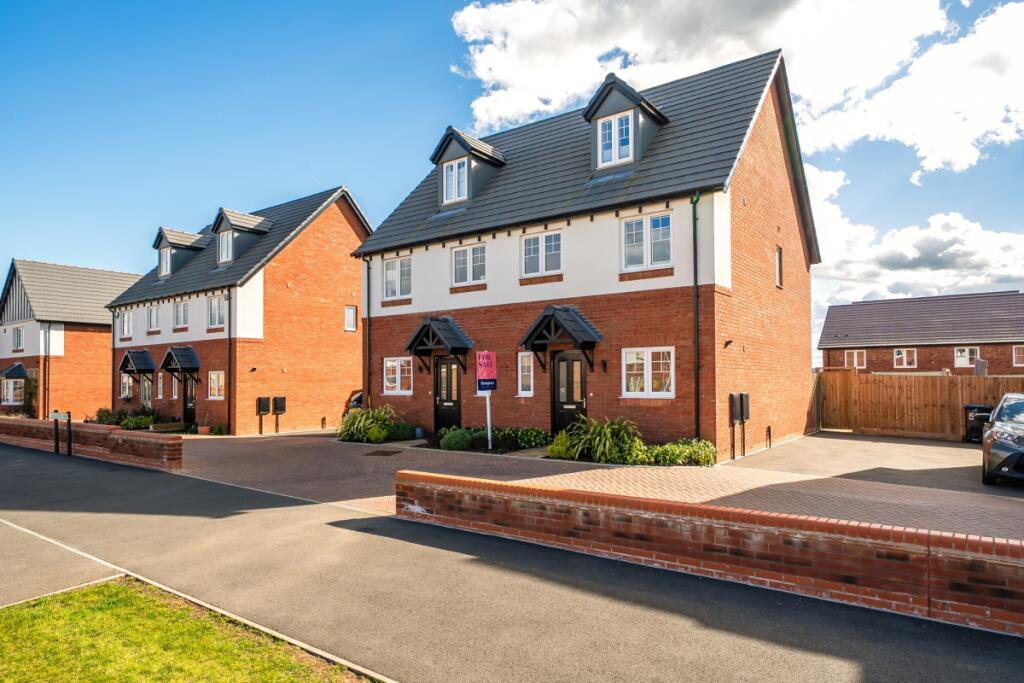 3 bed Semi Detached for rent in . From Hamptons - Stratford-upon-Avon 3 bed Semi Detached for rent in . From Hamptons - Stratford-upon-Avon