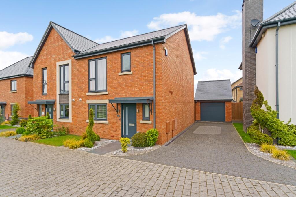 3 bed Semi Detached for rent in Tiddington. From Hamptons - Stratford-upon-Avon