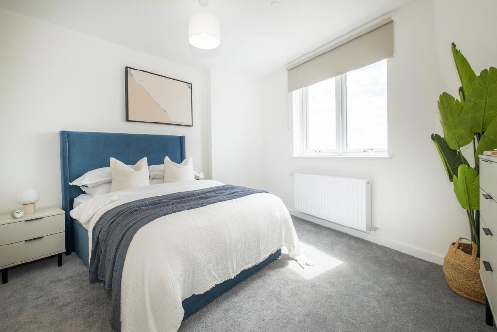 2 bed Apartment for rent in . From Hamptons - Sunningdale