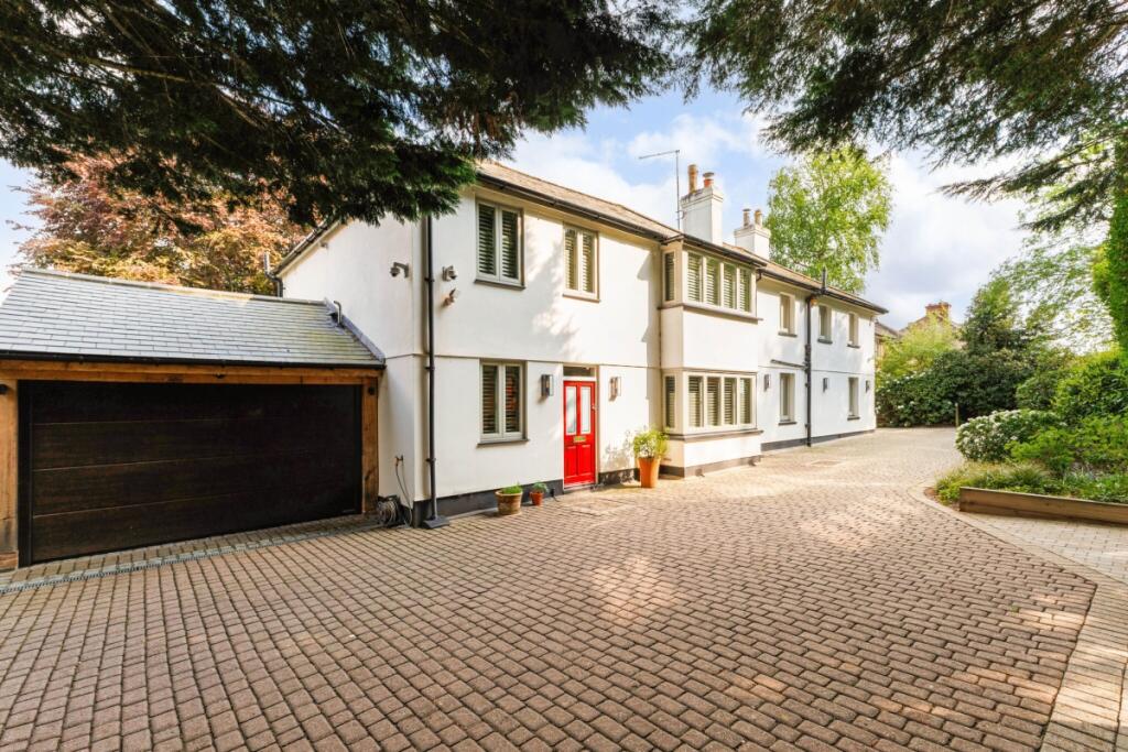 5 bed Detached for rent in Sunningdale. From Hamptons - Sunningdale 5 bed Detached for rent in Sunningdale. From Hamptons - Sunningdale
