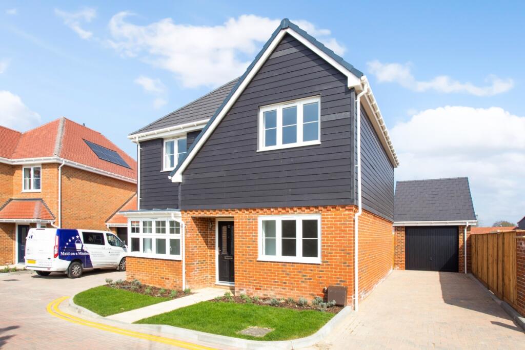4 bed Detached for rent in Paddock Wood. From Hamptons - Tunbridge Wells
