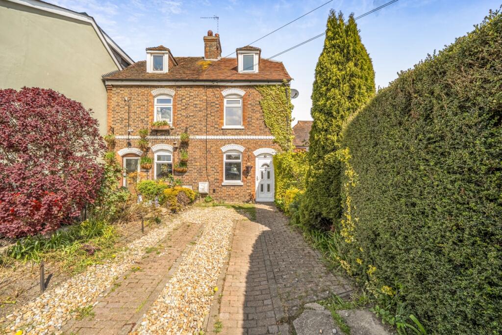 2 bed Cottage for rent in Five Oak Green. From Hamptons - Tunbridge Wells