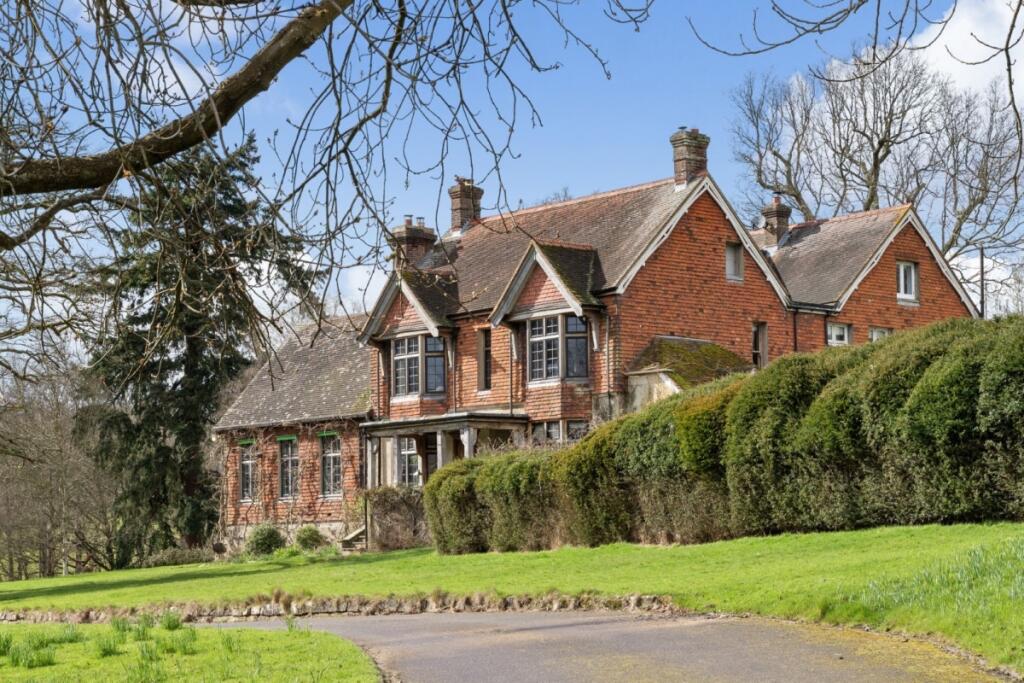 7 bed Detached for rent in Hadlow Down. From Hamptons - Tunbridge Wells 7 bed Detached for rent in Hadlow Down. From Hamptons - Tunbridge Wells