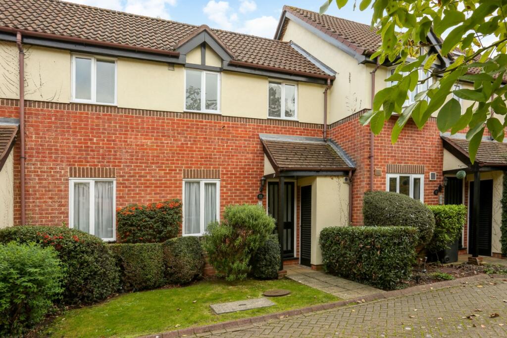 2 bed Mid Terraced House for rent in Windsor. From Hamptons - Windsor