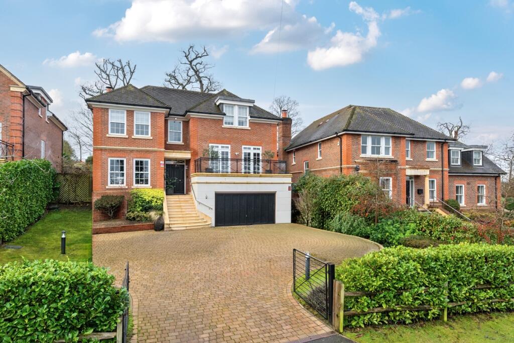 5 bed Detached for rent in Old Windsor. From Hamptons - Windsor