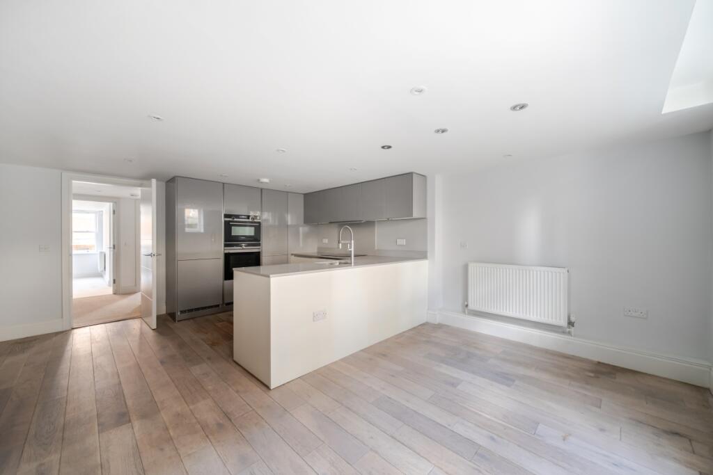 2 bed 1st Floor Flat for rent in Windsor. From Hamptons - Windsor 2 bed 1st Floor Flat for rent in Windsor. From Hamptons - Windsor