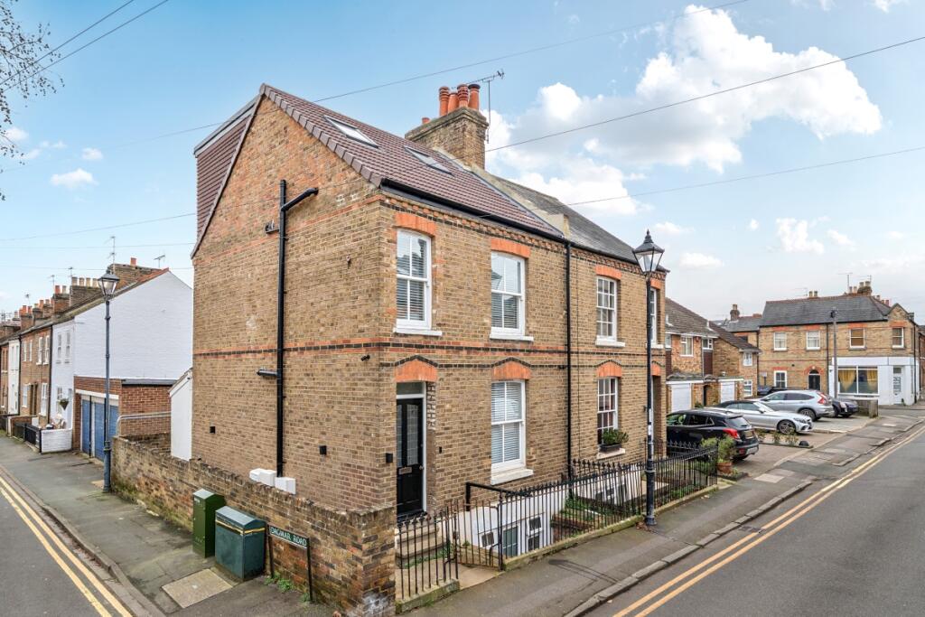 1 bed 1st Floor Flat for rent in Windsor. From Hamptons - Windsor