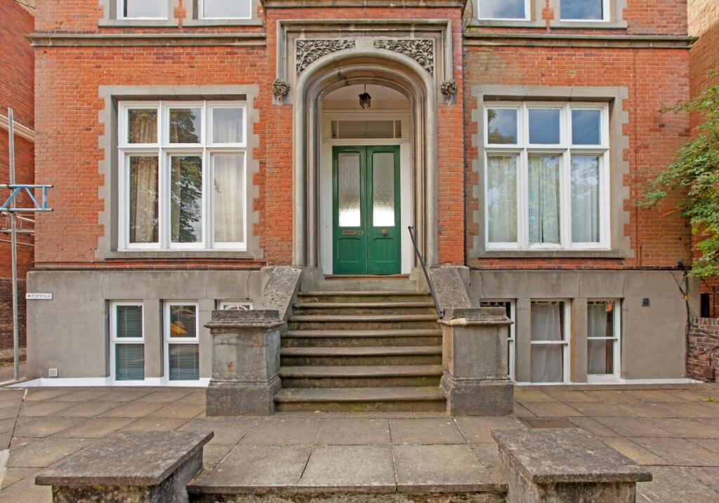 1 bed 1st Floor Flat for rent in Windsor. From Hamptons - Windsor
