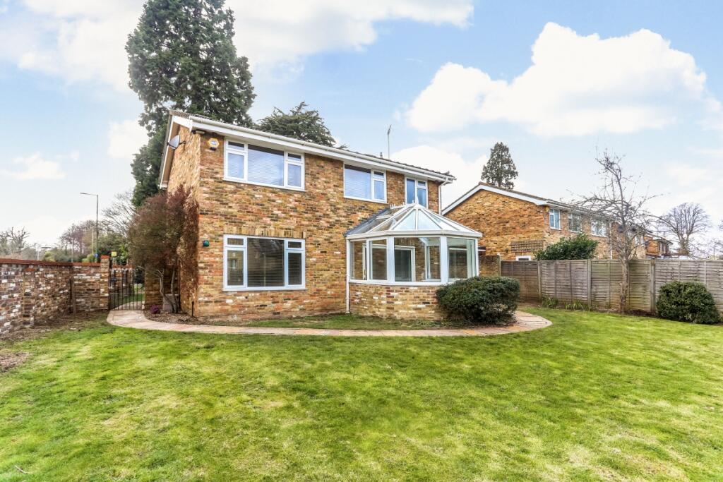 4 bed Detached for rent in Windsor. From Hamptons - Windsor