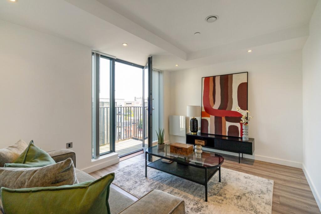 1 bed Apartment for rent in Slough. From Hamptons - Windsor