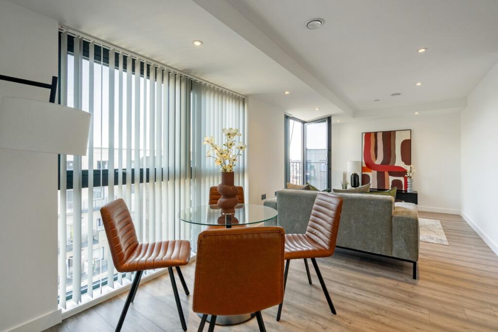 1 bed Apartment for rent in Slough. From Hamptons - Windsor