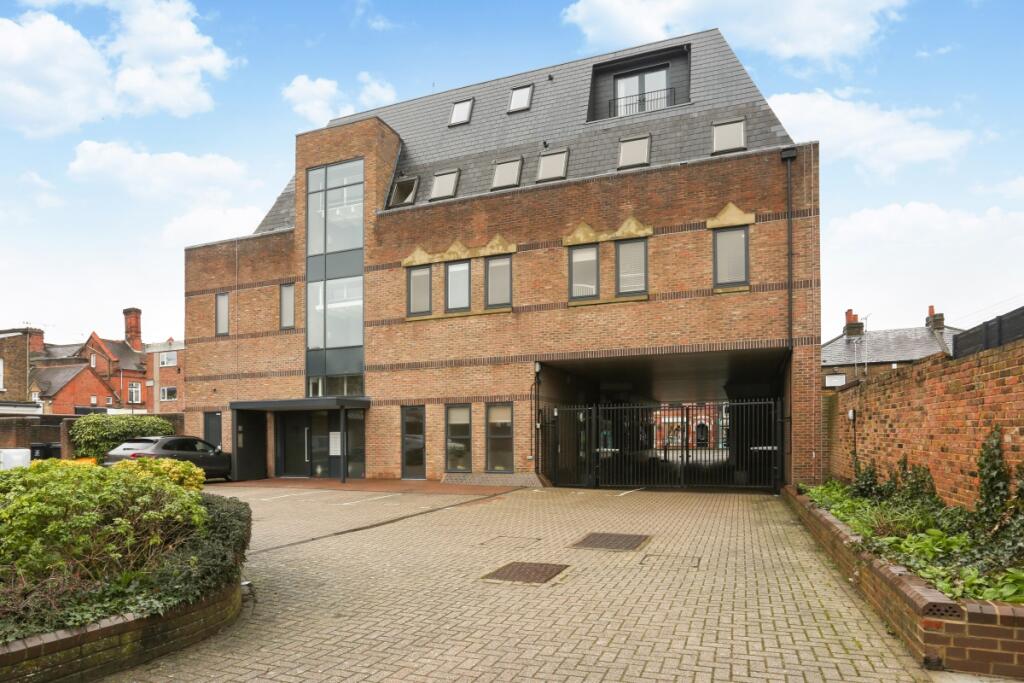 1 bed 1st Floor Flat for rent in Windsor. From Hamptons - Windsor