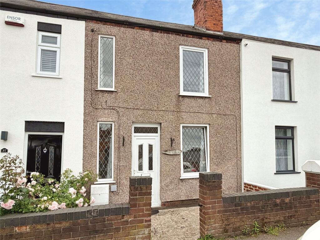 2 bed Mid Terraced House for rent in Nottingham. From Whitegates - Ilkeston