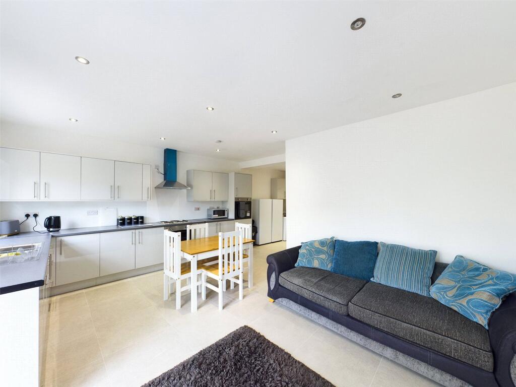 1 bed Semi Detached for rent in Beeston. From Whitegates - Nottingham 1 bed Semi Detached for rent in Beeston. From Whitegates - Nottingham