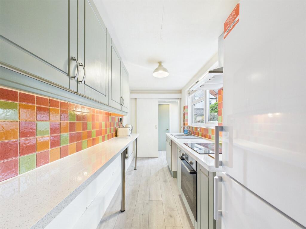 3 bed Mid Terraced House for rent in Nottingham. From Whitegates - Nottingham