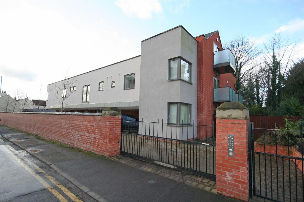 2 bed Apartment for rent in Beeston. From Whitegates - Nottingham