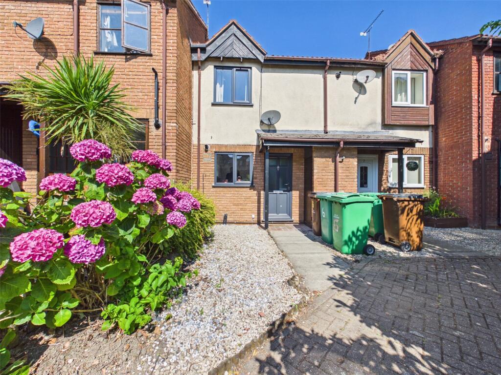 2 bed Mid Terraced House for rent in West Bridgford. From Whitegates - Nottingham 2 bed Mid Terraced House for rent in West Bridgford. From Whitegates - Nottingham
