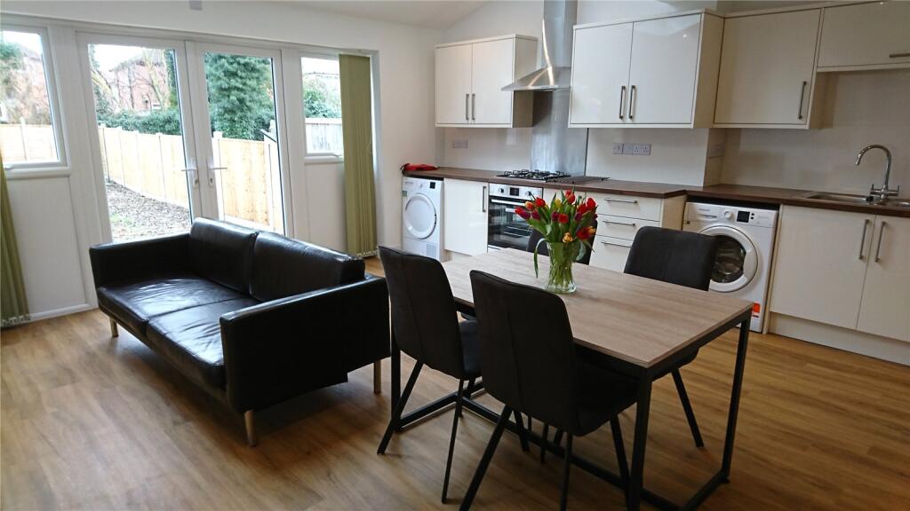 1 bed Semi Detached for rent in Beeston. From Whitegates - Nottingham 1 bed Semi Detached for rent in Beeston. From Whitegates - Nottingham