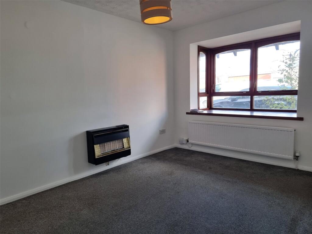 2 bed Mid Terraced House for rent in Arnold. From Whitegates - Sherwood