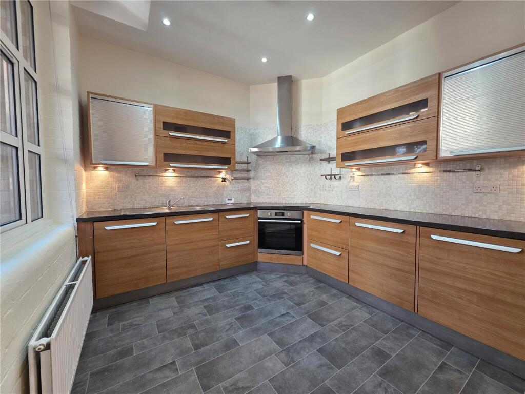 2 bed Apartment for rent in Nottingham. From Whitegates - Sherwood