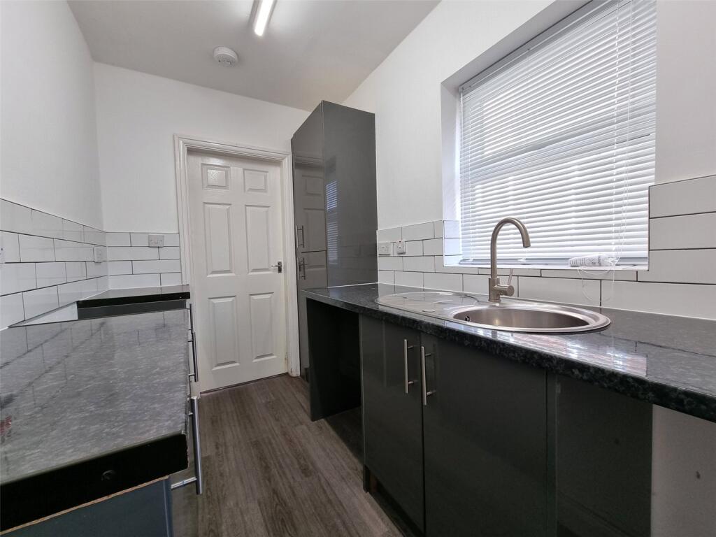 2 bed Mid Terraced House for rent in Nottingham. From Whitegates - Sherwood 2 bed Mid Terraced House for rent in Nottingham. From Whitegates - Sherwood