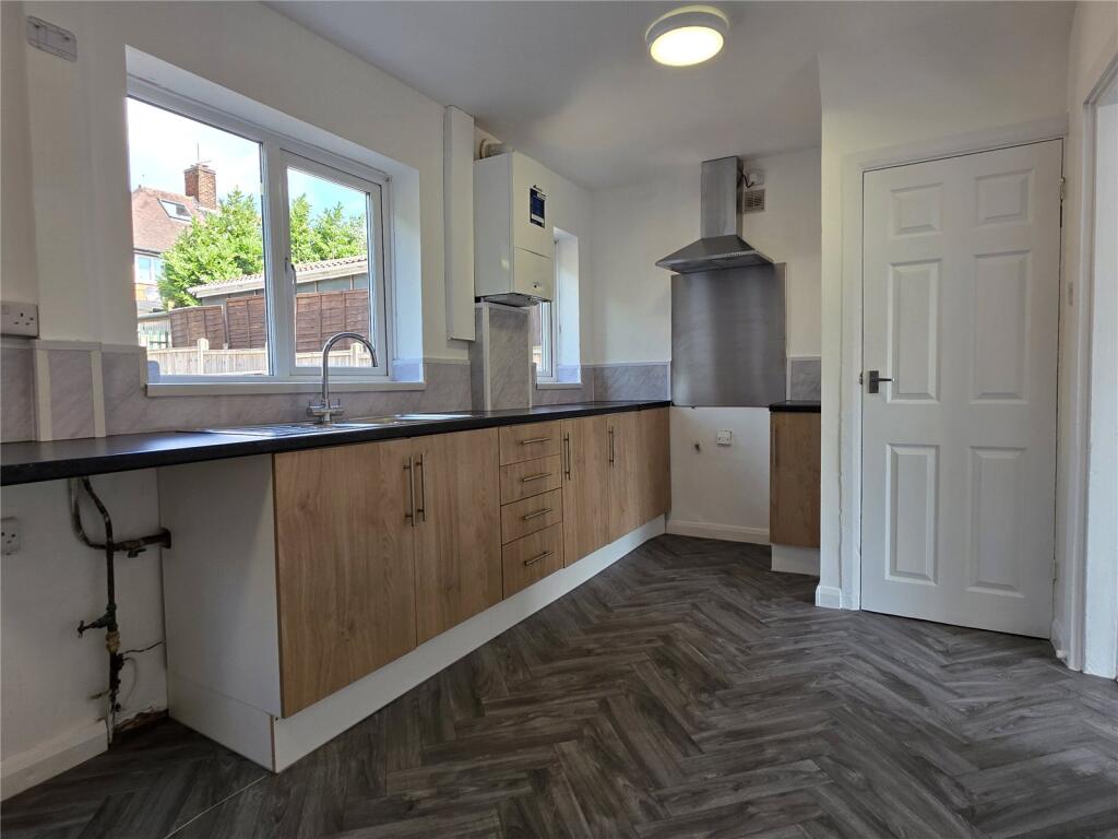 3 bed End of Terrace for rent in Strelley. From Whitegates - Sherwood