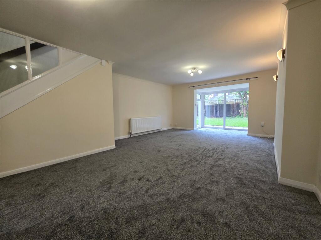4 bed Detached for rent in Gamston. From Whitegates - Sherwood 4 bed Detached for rent in Gamston. From Whitegates - Sherwood