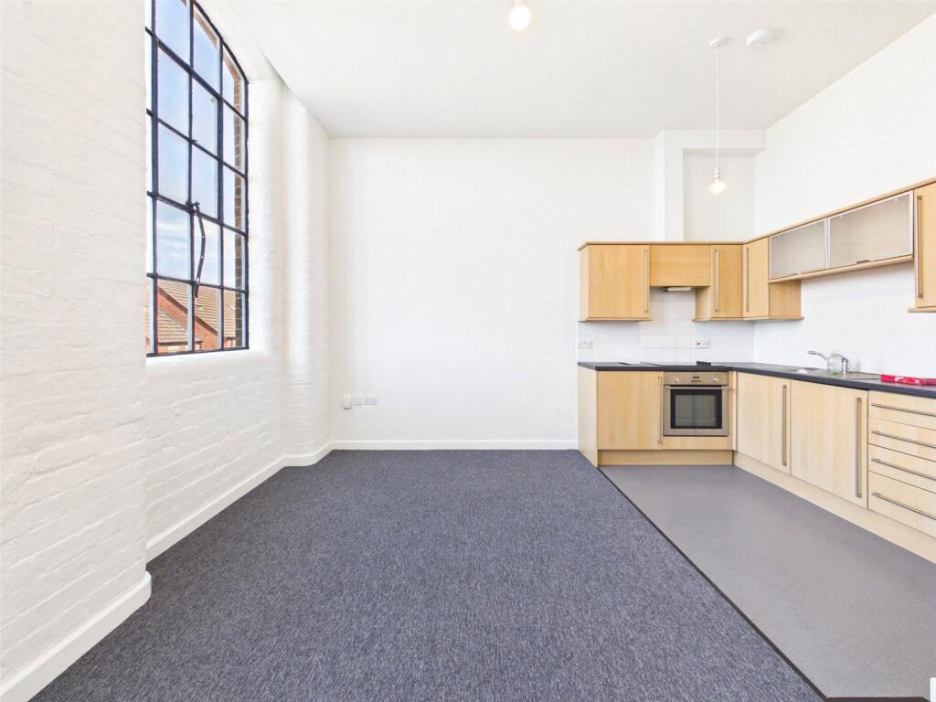 1 bed Apartment for rent in Nottingham. From Whitegates - Sherwood