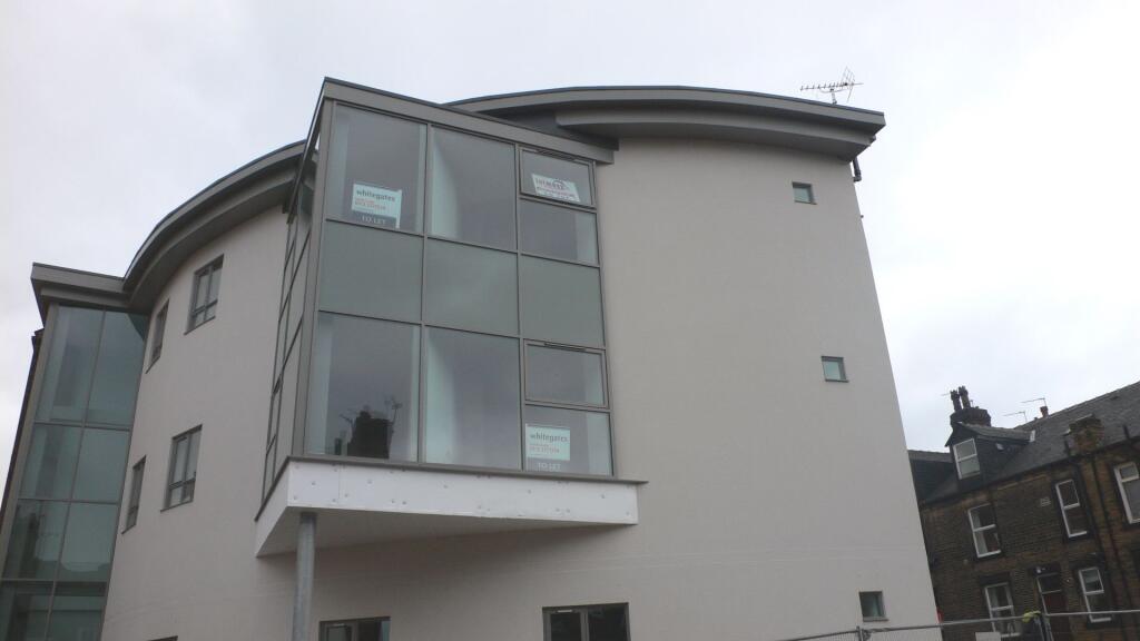 2 bed Apartment for rent in Morley. From Whitegates - South Leeds