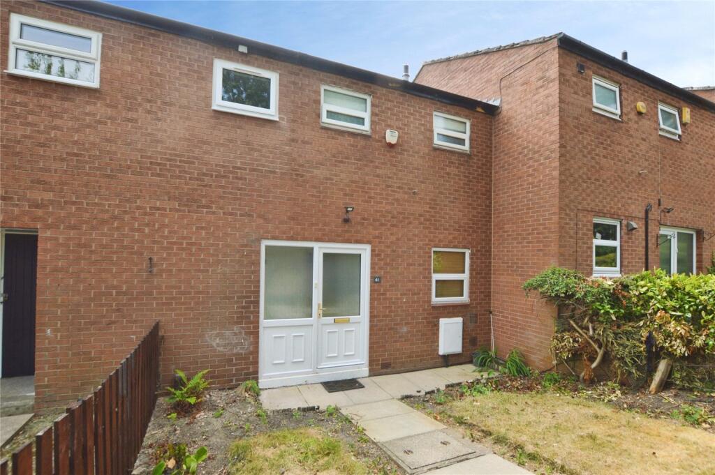 2 bed Mid Terraced House for rent in Morley. From Whitegates - South Leeds 2 bed Mid Terraced House for rent in Morley. From Whitegates - South Leeds