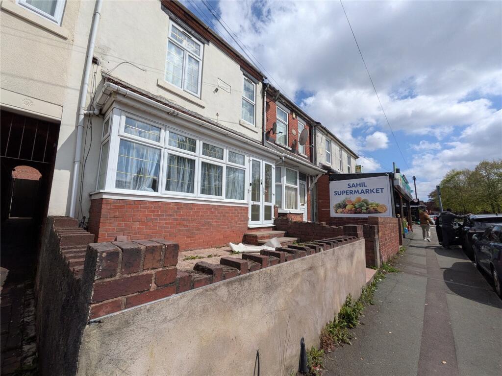 3 bed Mid Terraced House for rent in Wolverhampton. From Whitegates - Wolverhampton