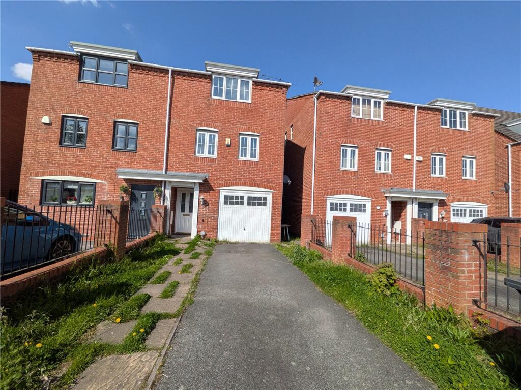 4 bed Mid Terraced House for rent in Willenhall. From Whitegates - Wolverhampton