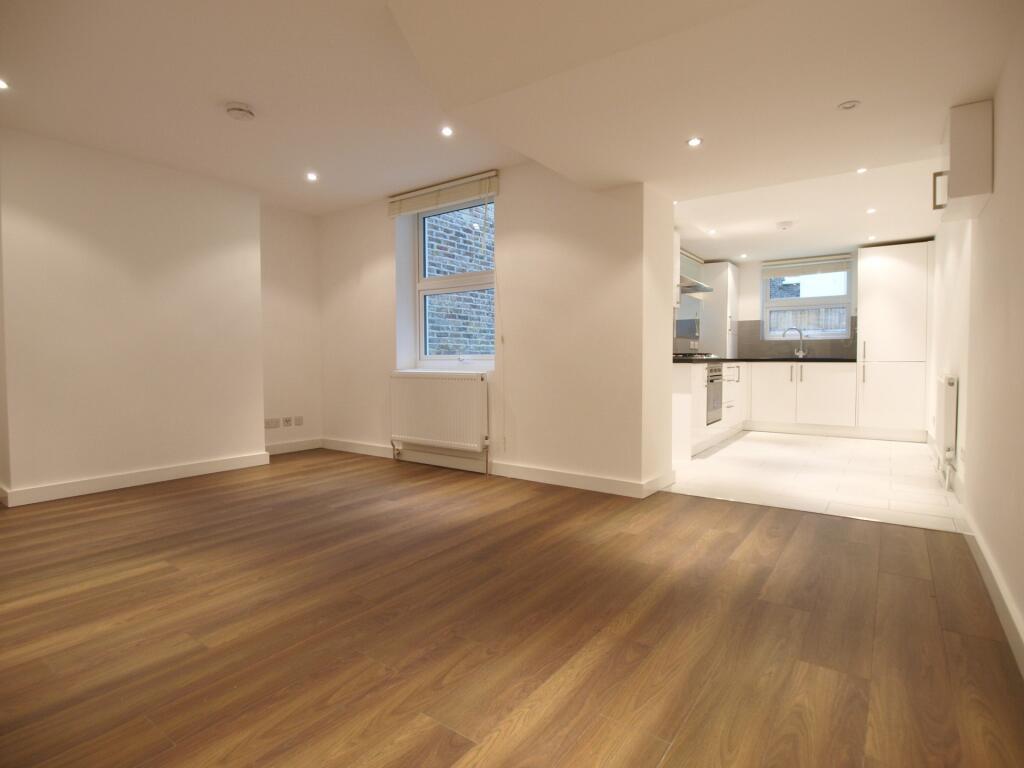 1 bed 1st Floor Flat for rent in Hammersmith. From Alex Marks Islington