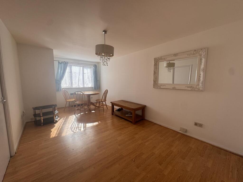 1 bed Detached for rent in London. From Alex Marks Islington