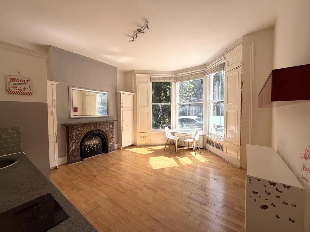1 bed Apartment for rent in London. From Alex Marks Islington