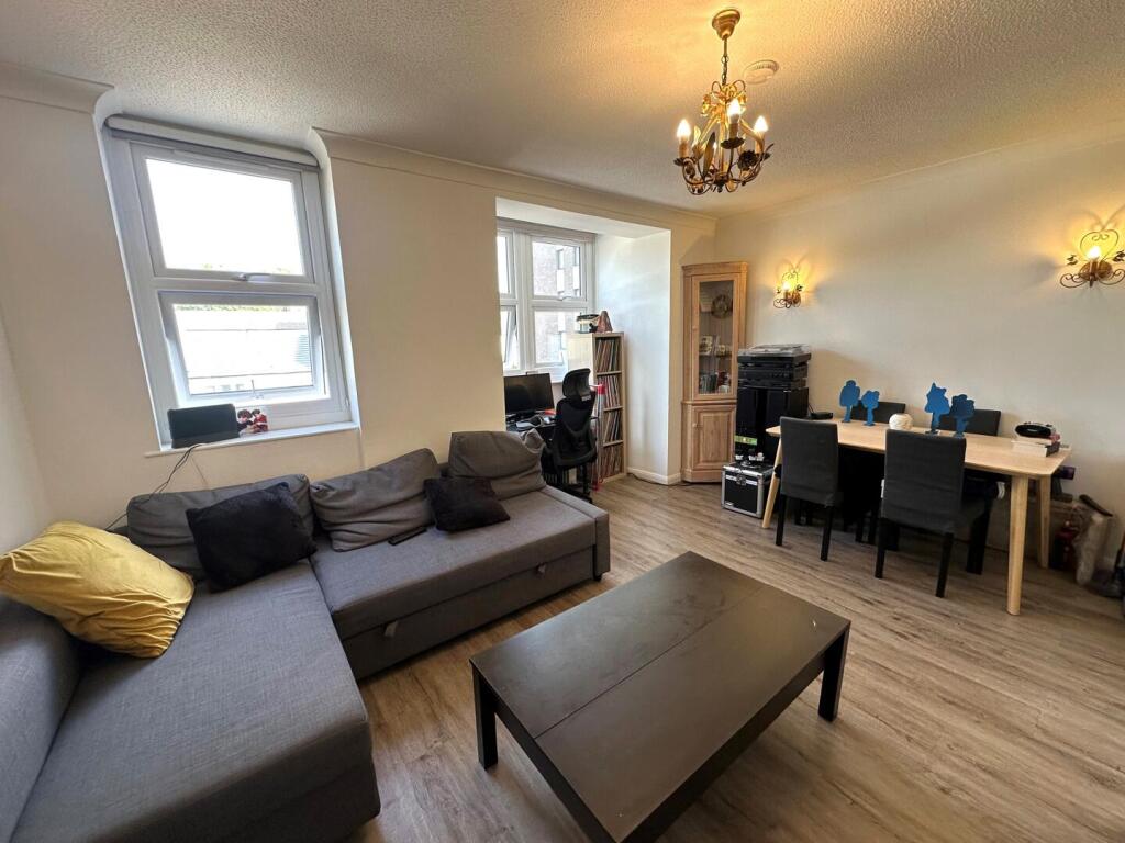 1 bed 1st Floor Flat for rent in Hampstead. From Alex Marks Islington
