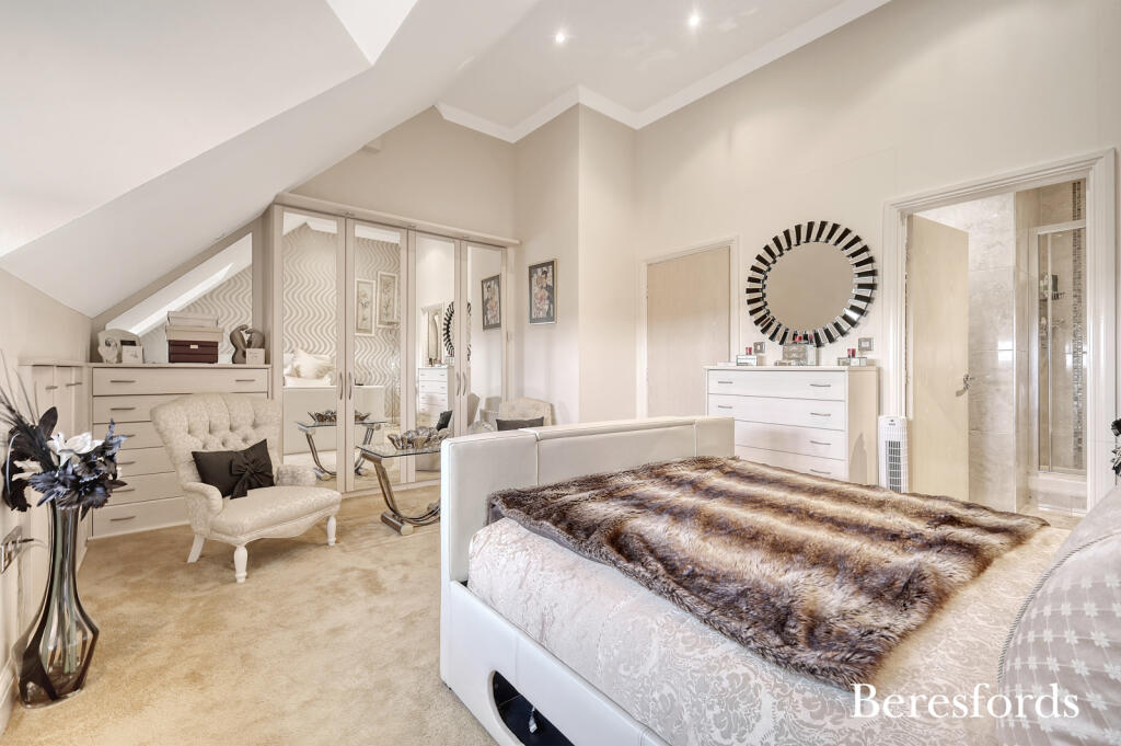 2 bed Apartment for rent in South Weald. From Beresfords Lettings - at Brentwood 2 bed Apartment for rent in South Weald. From Beresfords Lettings - at Brentwood