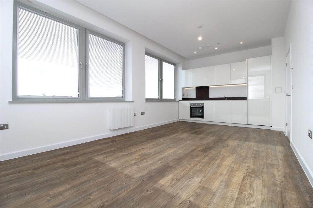 2 bed Apartment for rent in Great Warley. From Beresfords Lettings - at Brentwood