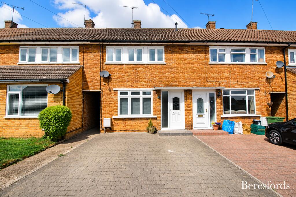 3 bed Mid Terraced House for rent in Havering's Grove. From Beresfords Lettings - at Brentwood