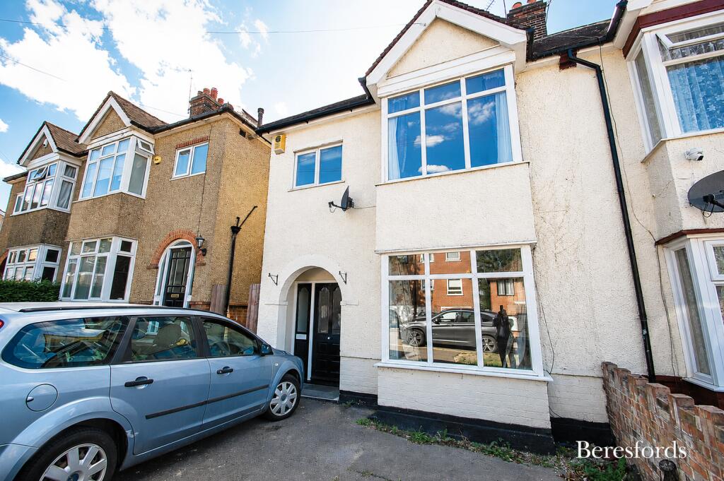 4 bed Mid Terraced House for rent in South Weald. From Beresfords Lettings - at Brentwood