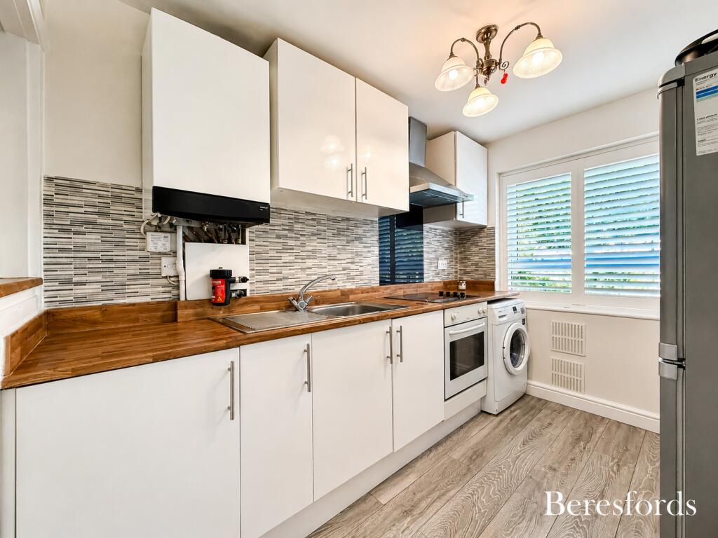 1 bed House (unspecified) for rent in Brentwood. From Beresfords Lettings - at Brentwood