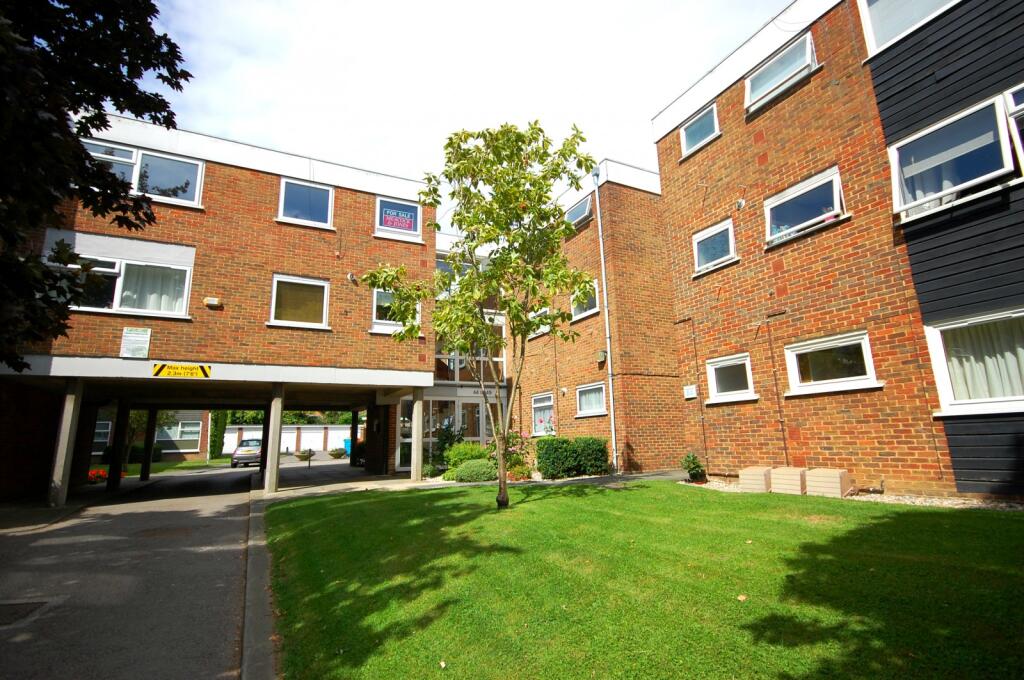2 bed Apartment for rent in Brentwood. From Beresfords Lettings - at Brentwood